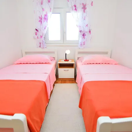 Sofija-2 By Interhome * טרוגיר